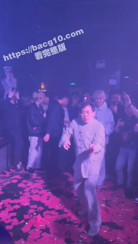 河北衡水 马保国 再次现身整活 展示闪电五连鞭 被粉丝偷袭抱头痛摔！-51吃瓜网