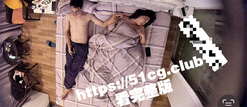 最新热瓜！国庆小长假E奶超级巨乳女主和四眼男友开房实录-51吃瓜网