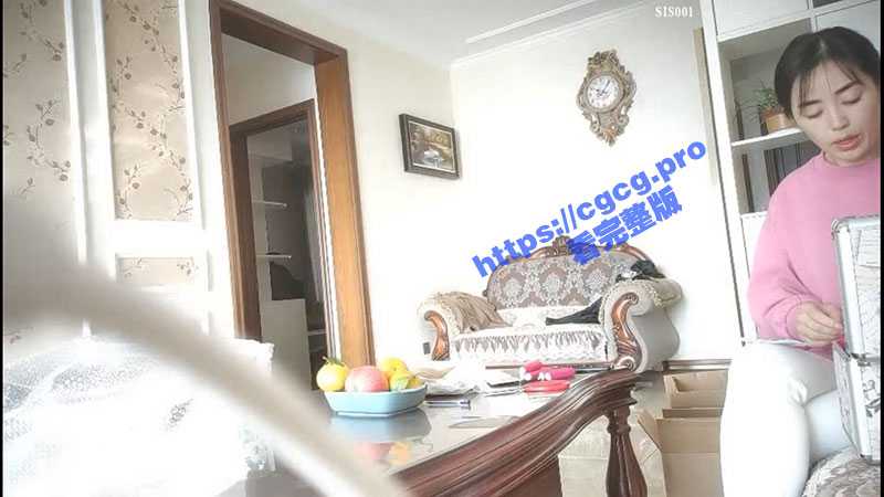 你负责干活 我负责干你 极品美少妇半裸露出下体打扫卫生边做饭边操穴 男人挡不住猛力不停操穴尽情释放享受-51吃瓜网